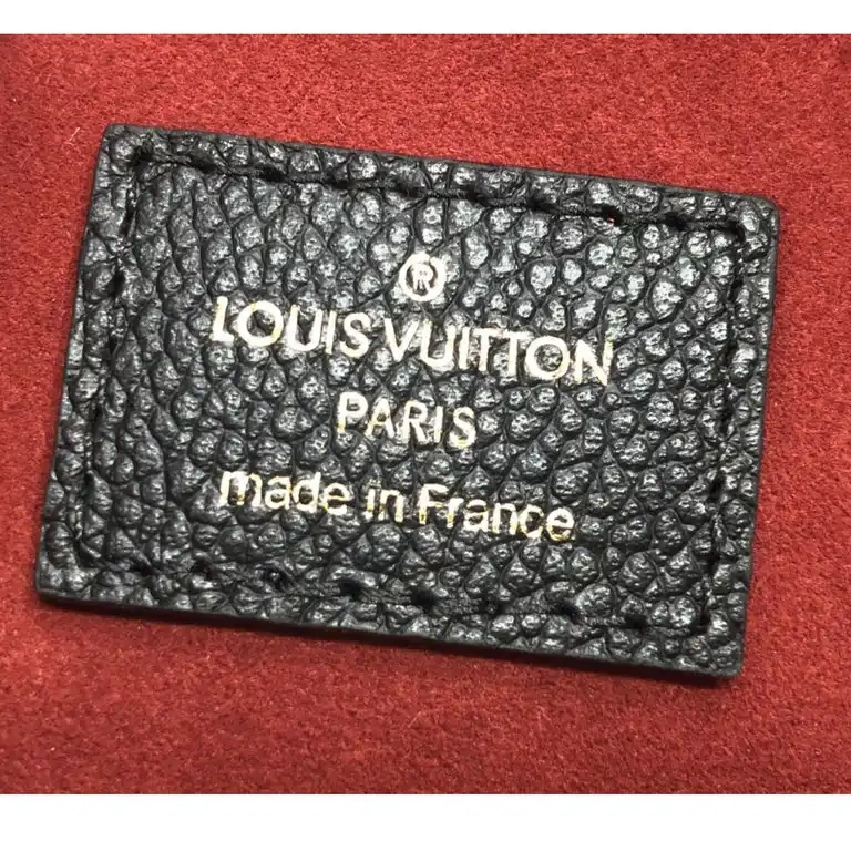2111FY0058 LV Bags 0526